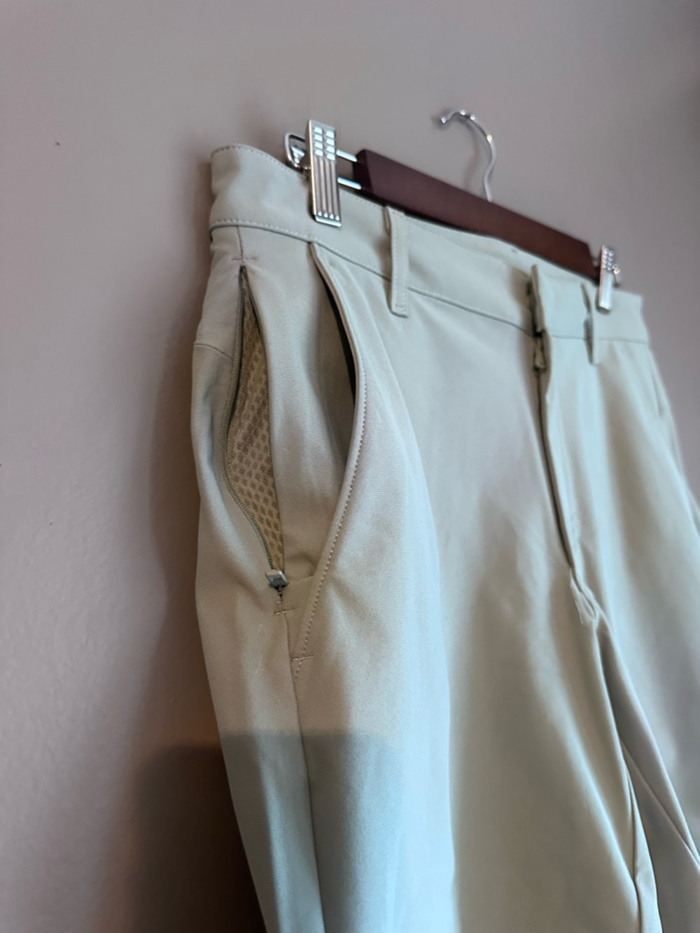 Fabletics Men’s Athletic Golf Shorts Sage Gray – XS/S (30 Waist) The Don Shorts - Picture 9 of 11